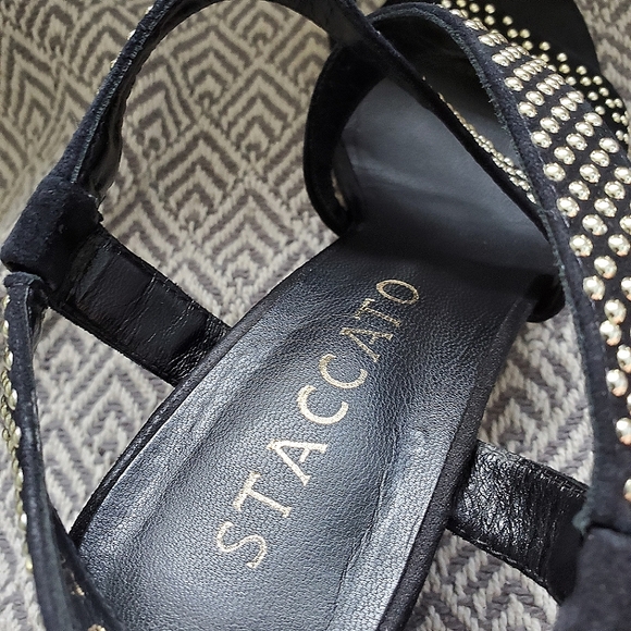 Staccato Heel - Picture 6 of 6
